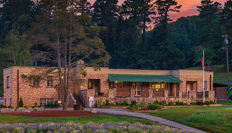 View of Asheville Municipal Golf Course clubhouse entrance